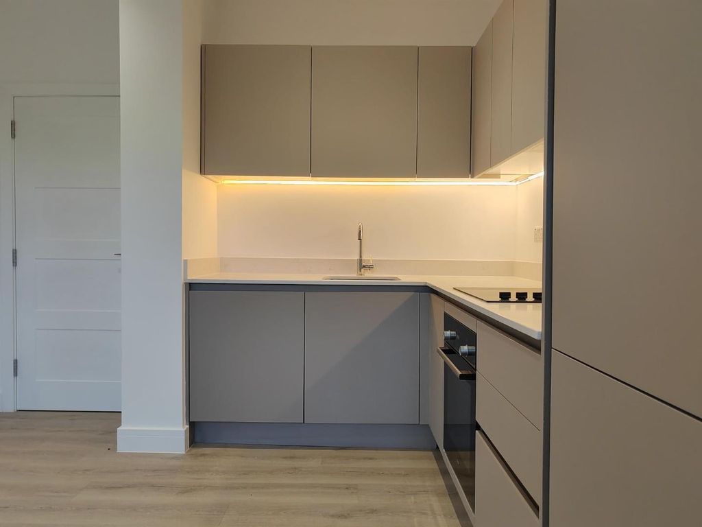 Property photo 1 of 8 1000003537.Jpg