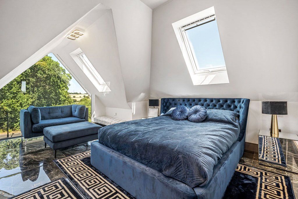 Additional image 5 of 5 bed detached house to rentWaggon Road, Barnet EN4