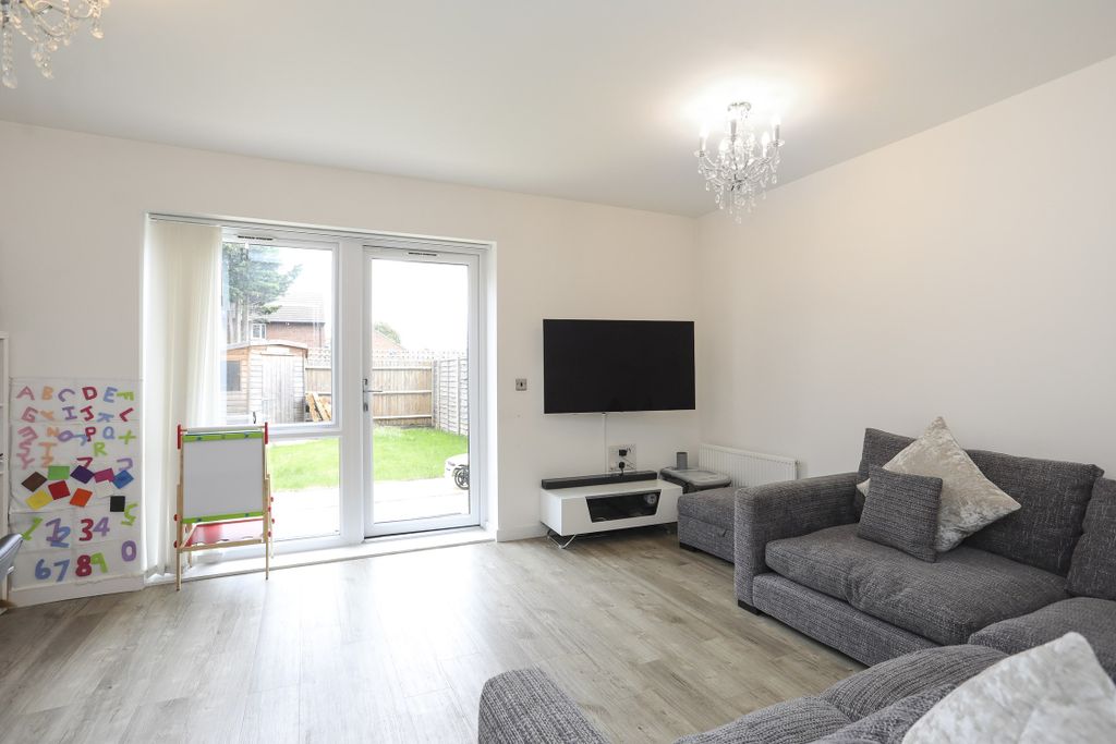 Property photo 2 of 17 Imported Image