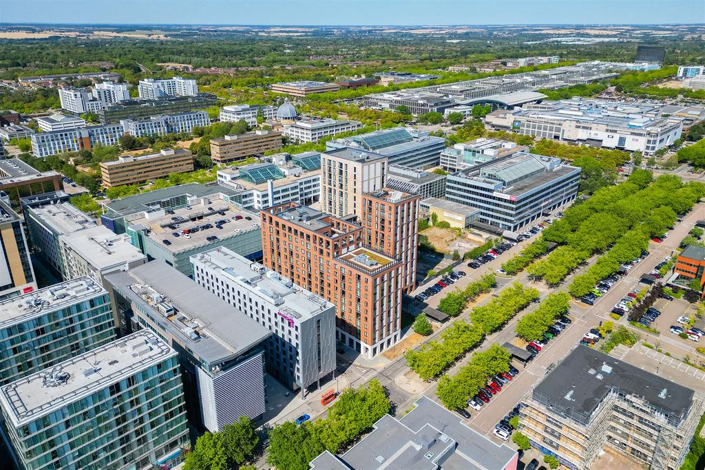 Property photo 2 of 27 Almere Drone-6.Jpg