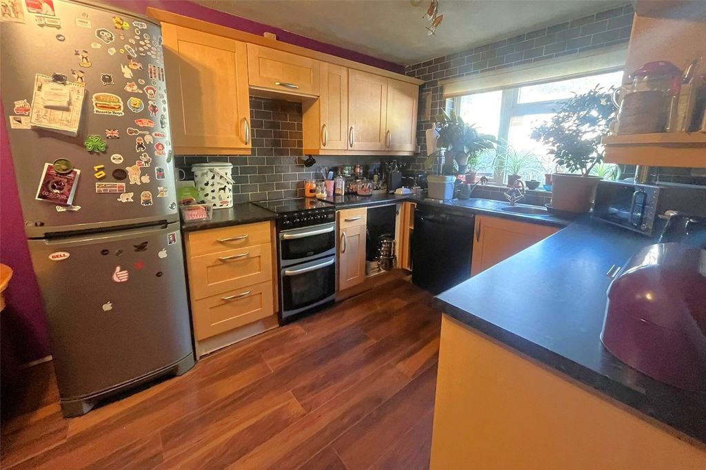 Property photo 2 of 13 Picture No. 05