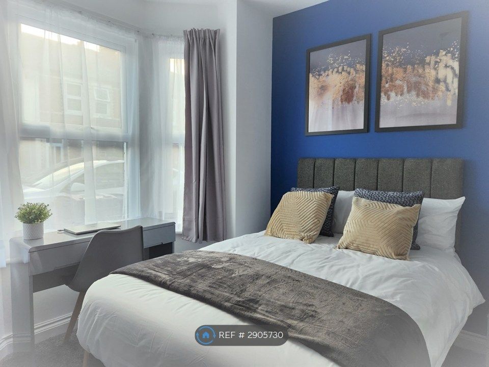 Property photo 1 of 6 Bedroom 1