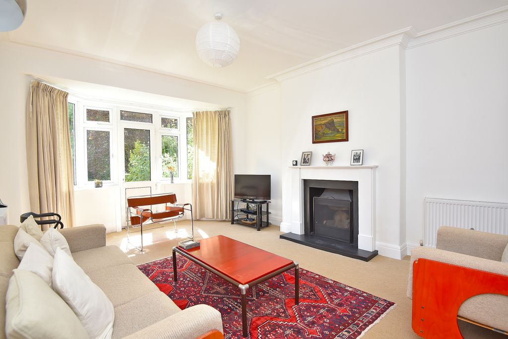Property photo 3 of 20