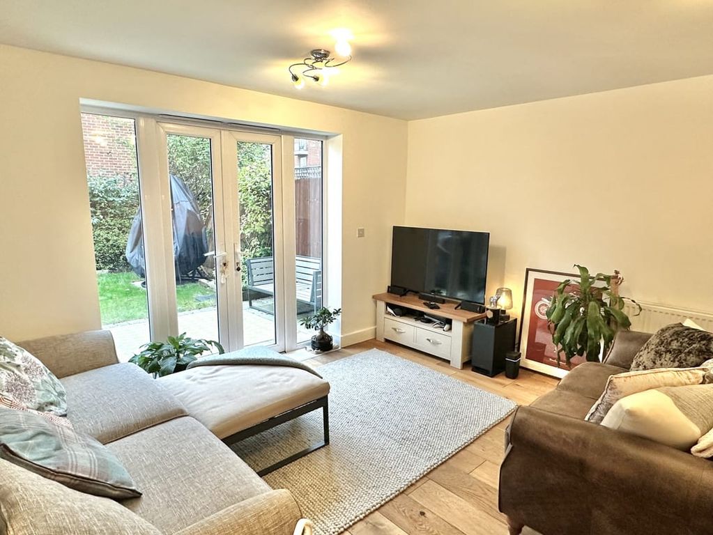 Property photo 2 of 18