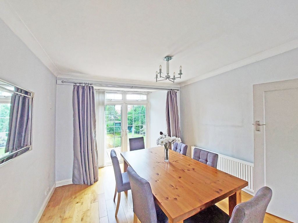 Property photo 3 of 13 5171863