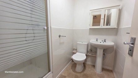 Property photo 3 of 12 Bathroom