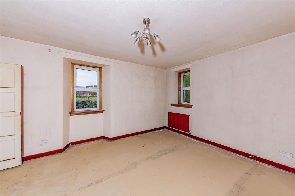 Property photo 3 of 22 Smiddy Cottage East Glenogil-10.Jpg