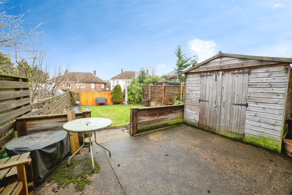 Property photo 2 of 16