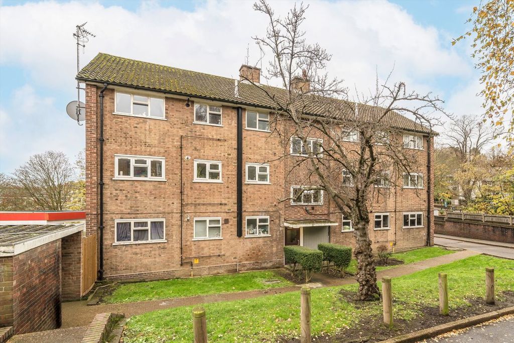 Property photo 1 of 6