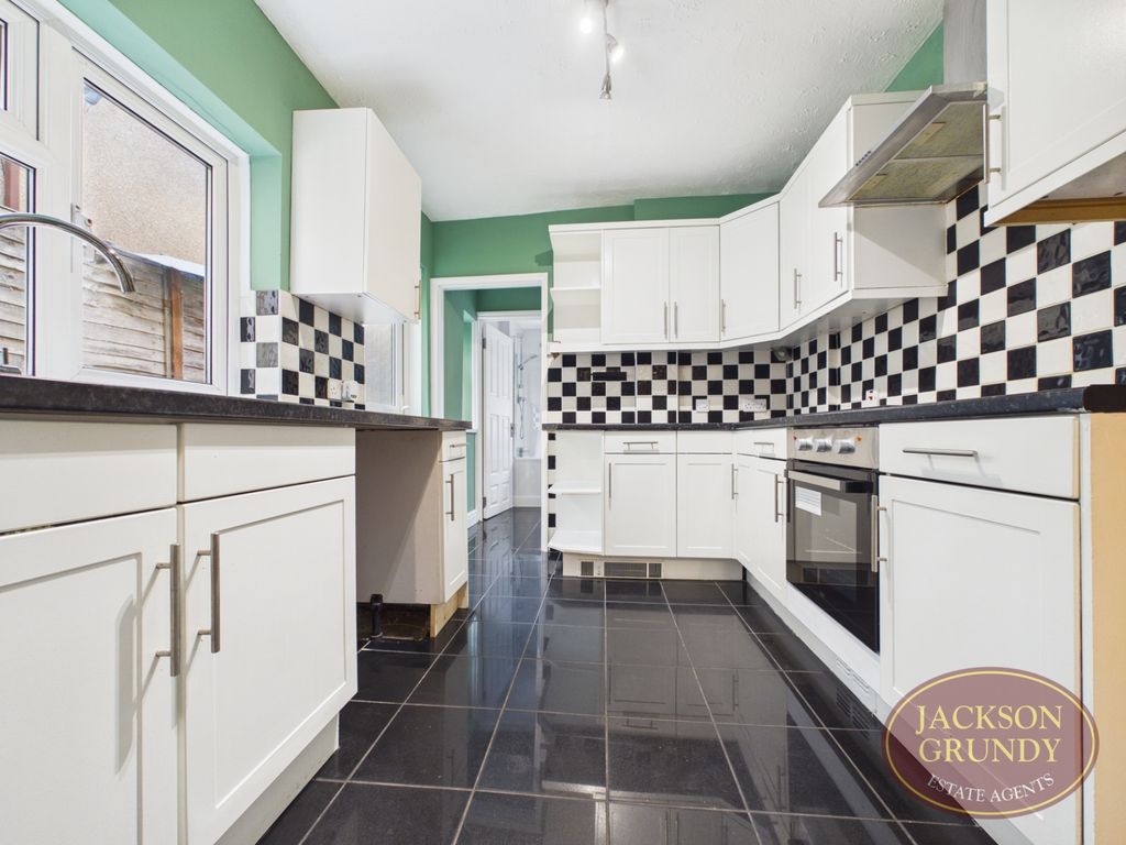 Property photo 3 of 11 Edith Street