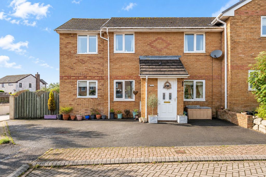 Property photo 1 of 25