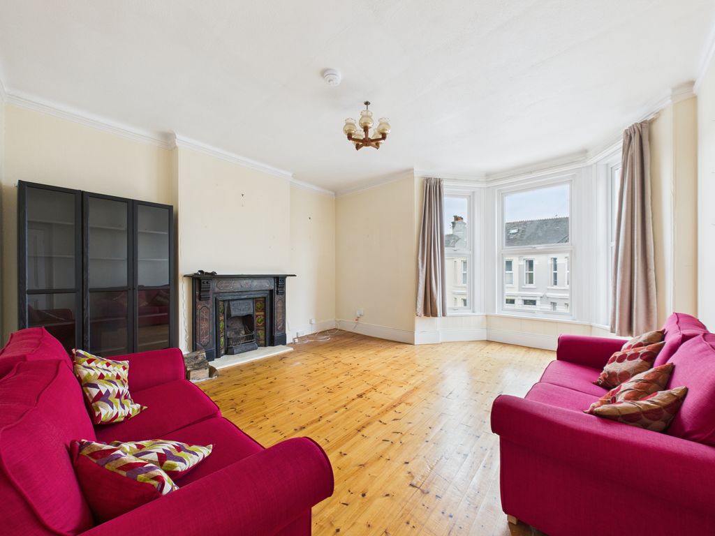 Property photo 2 of 22