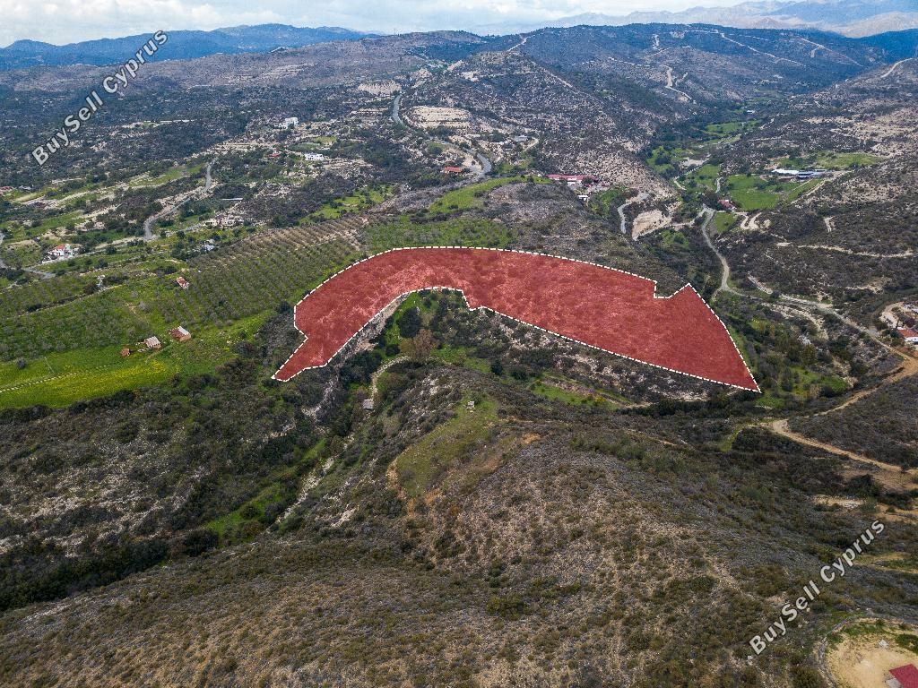 Property photo 2 of 11