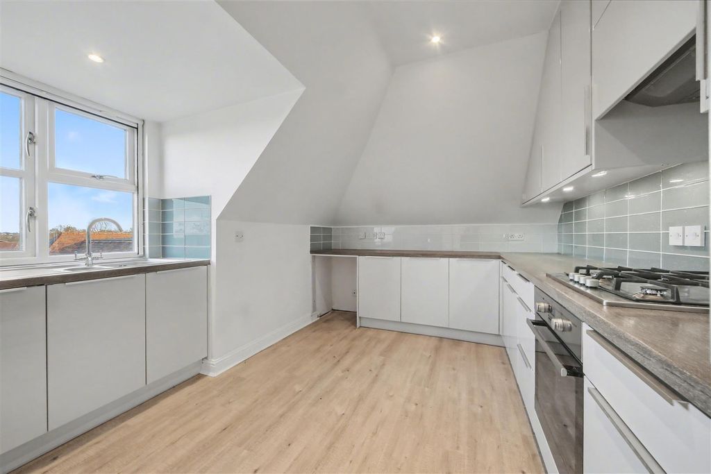 Property photo 3 of 13 Img_7923-Img_7927.Jpg