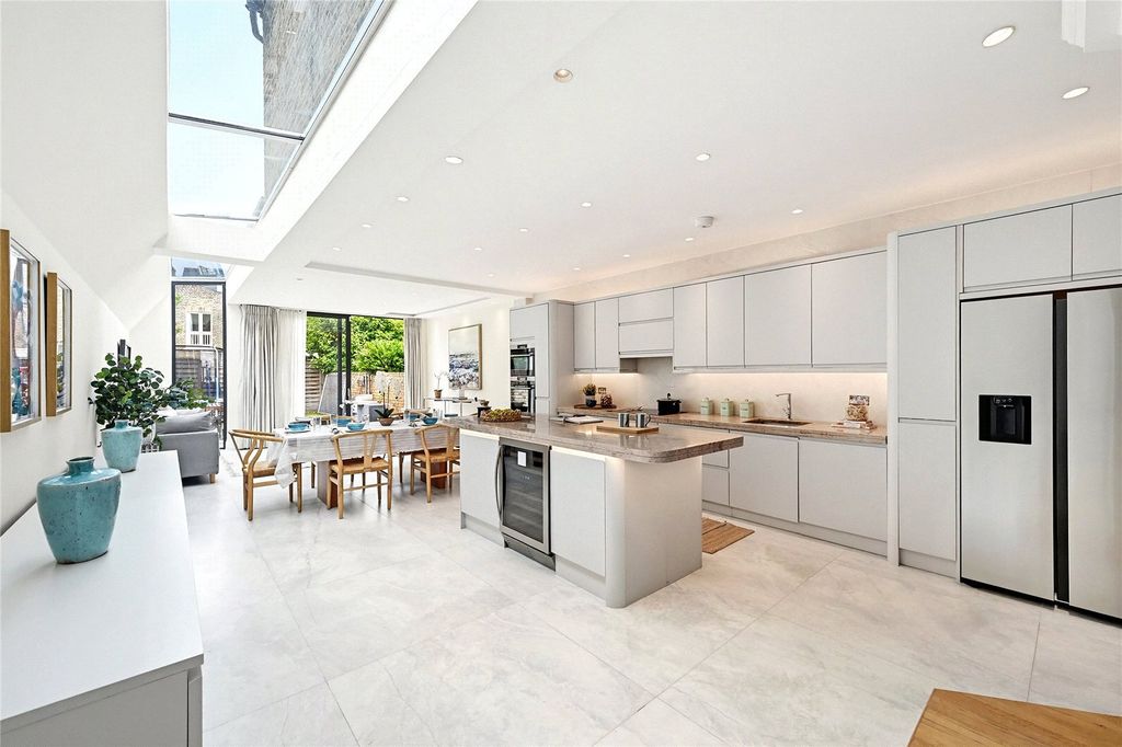 Property photo 1 of 14 Kitchen