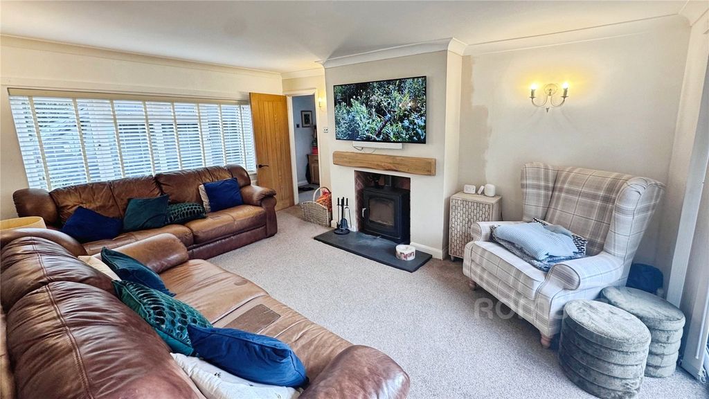 Property photo 3 of 28 Picture No. 50