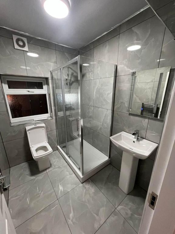 Property photo 3 of 8 Photo 3