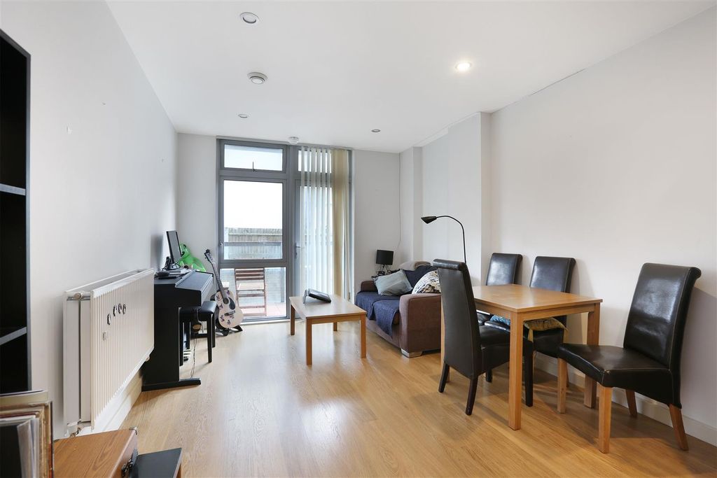 Property photo 2 of 10 Lving Room 2.Jpeg