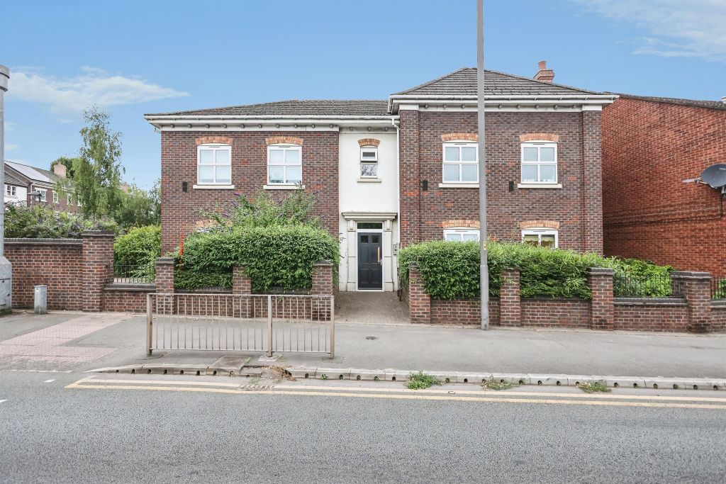 Property photo 1 of 17