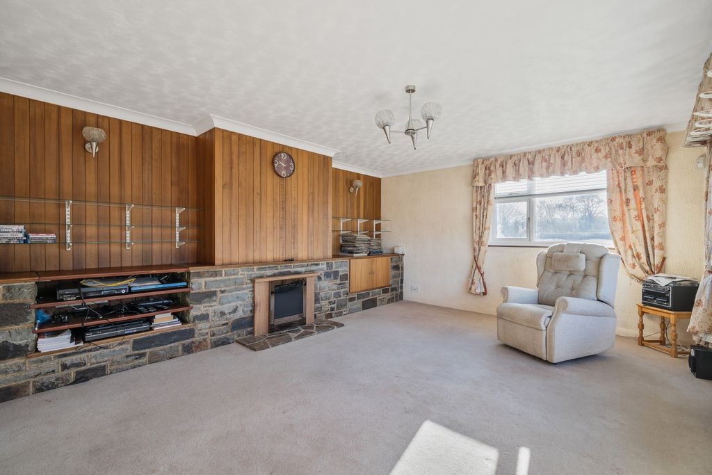 Property photo 3 of 19 1405514-8-6979Fd8F9E149