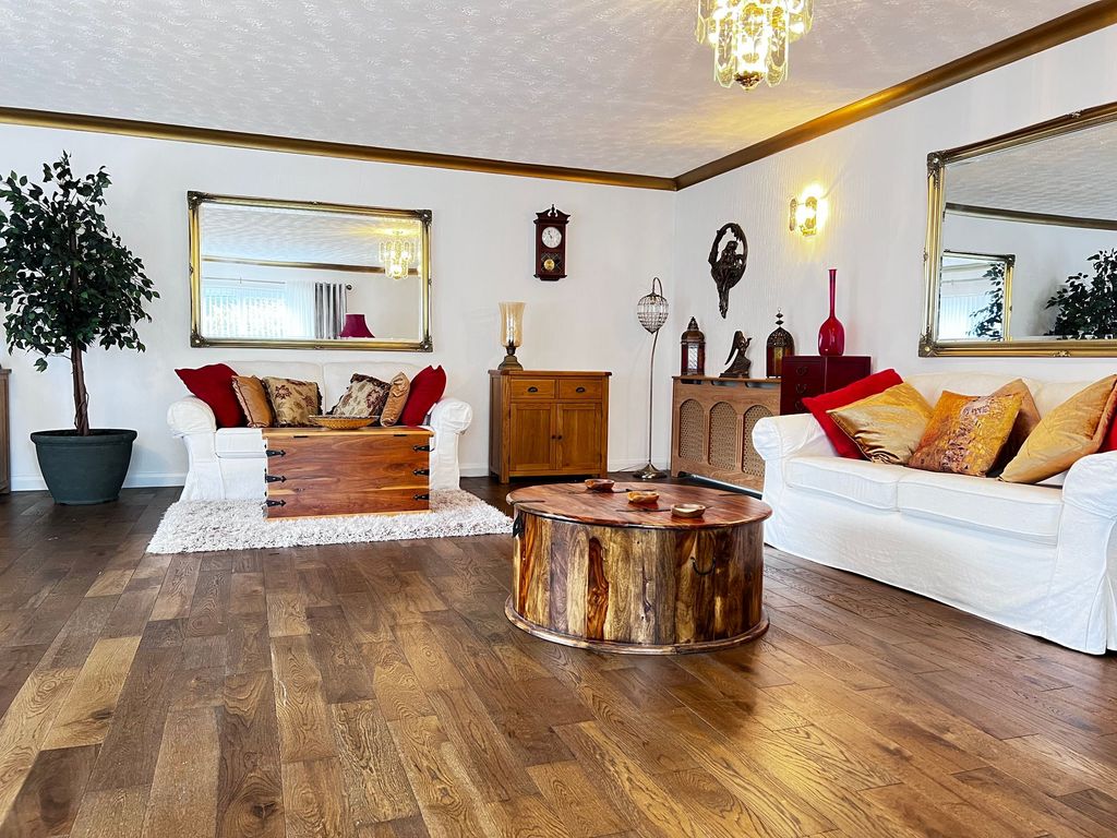 Property photo 3 of 38