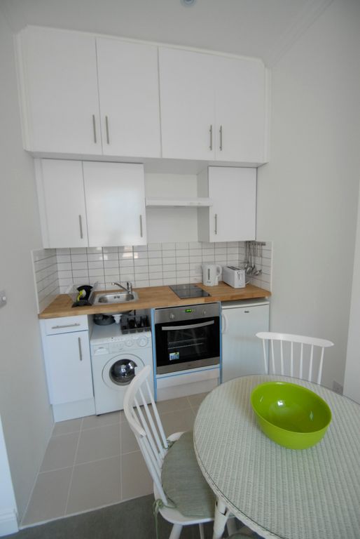 Property photo 3 of 3 Kitchenette