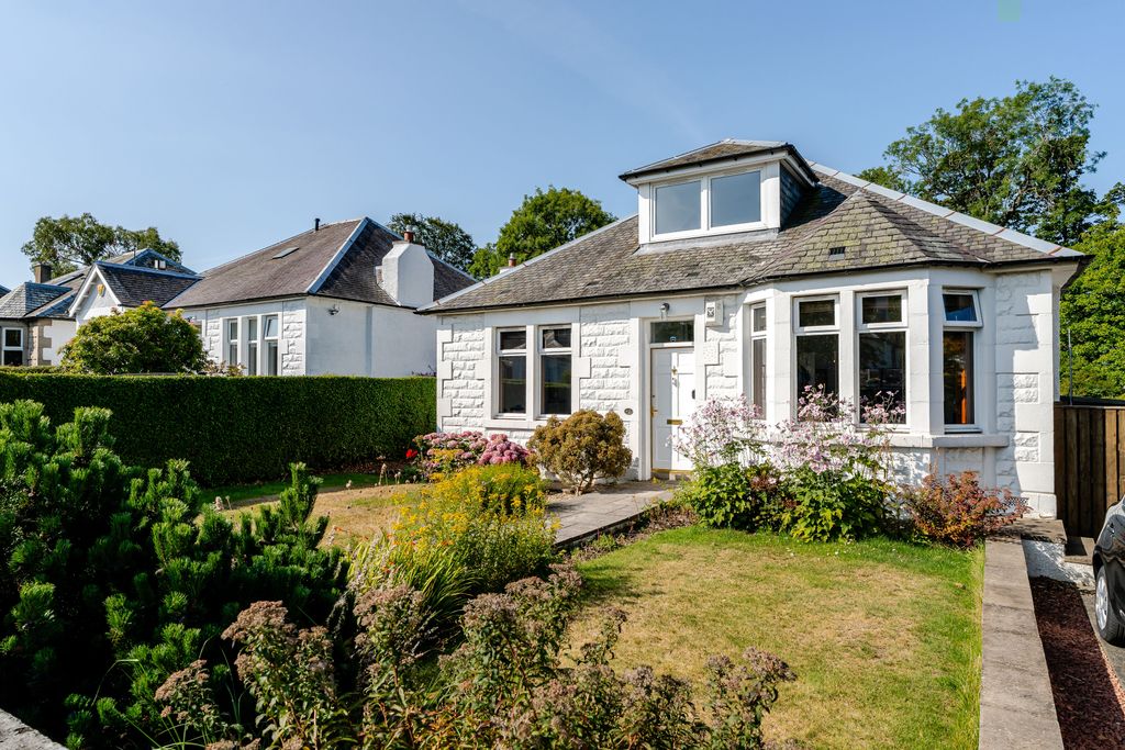 Property photo 2 of 33