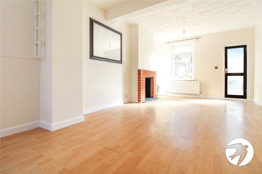 Property photo 2 of 8 Picture No. 03