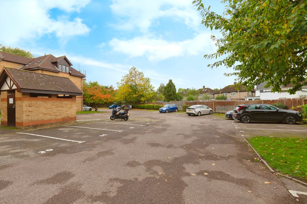 Property photo 3 of 15 14