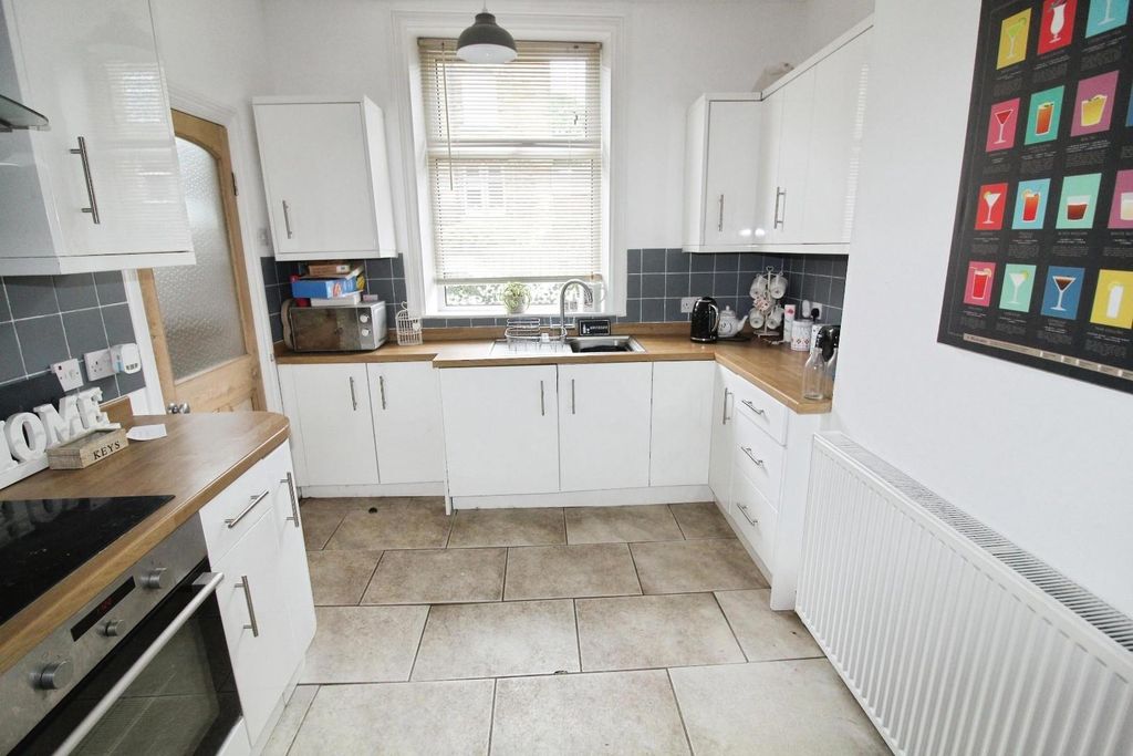 Property photo 2 of 9 Kitchen/Diner