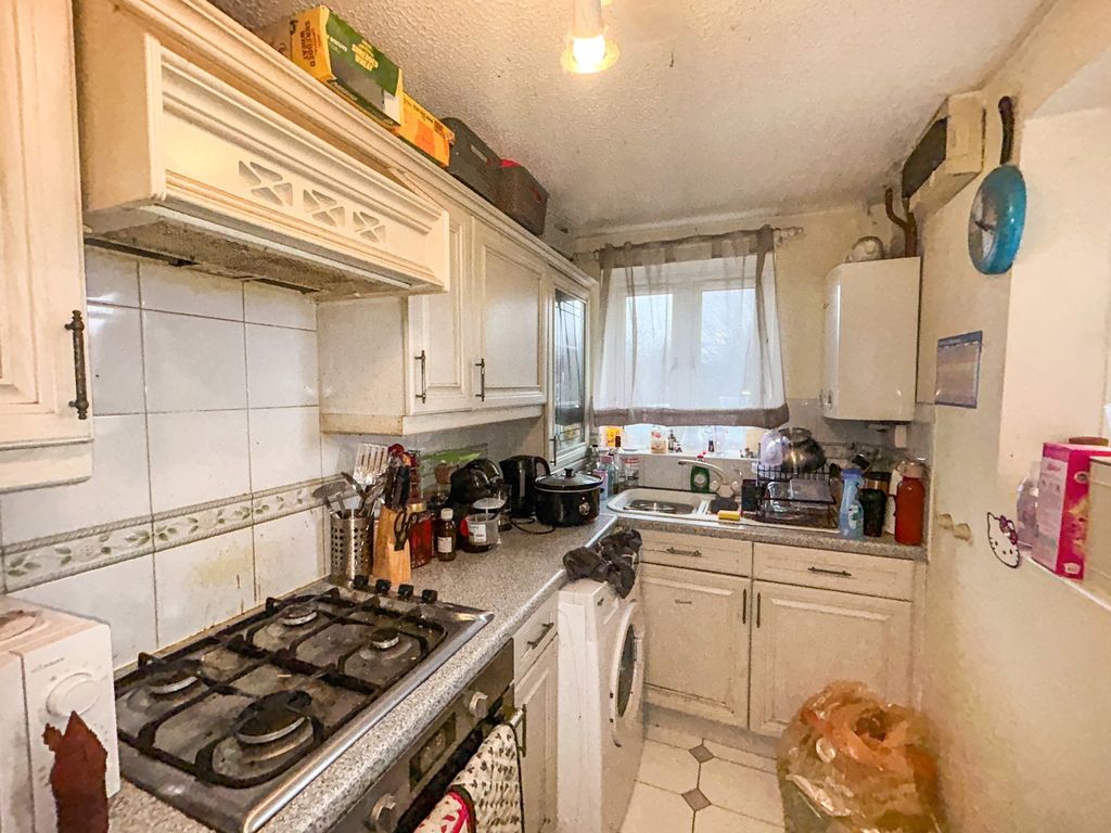 Property photo 3 of 11 Image 2