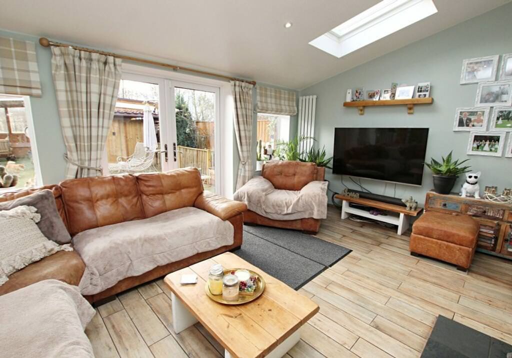 Property photo 2 of 29