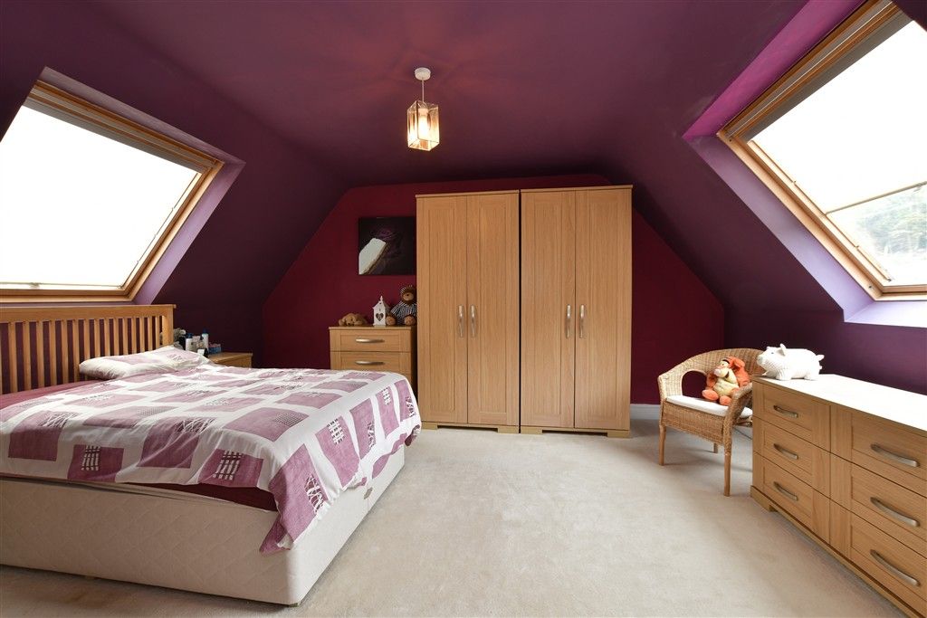 Property photo 2 of 13 Bedroom 1