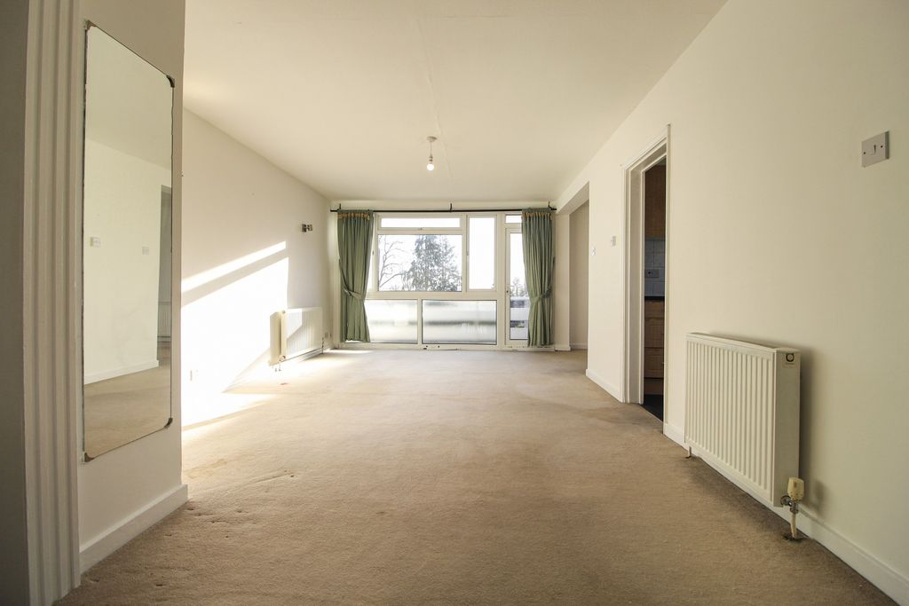 Property photo 3 of 26 Gallery