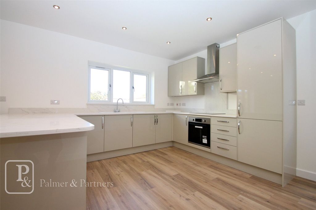 Property photo 3 of 14 Picture No. 09