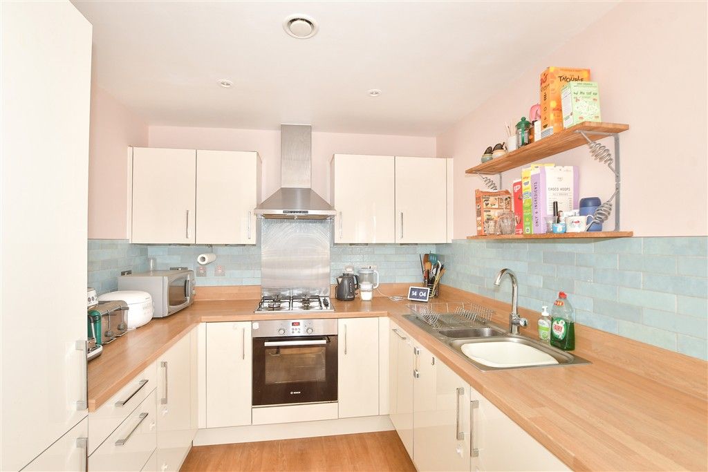 Property photo 1 of 14 Kitchen/ Dining Room
