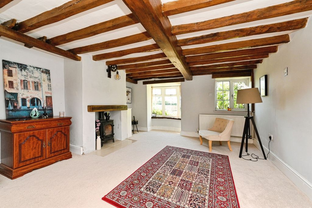 Property photo 2 of 26