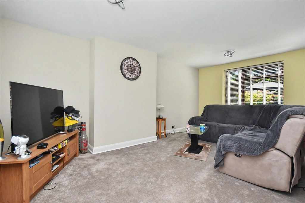 Property photo 2 of 17 Picture No. 09