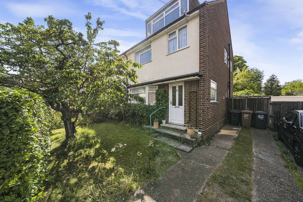 Property photo 1 of 37