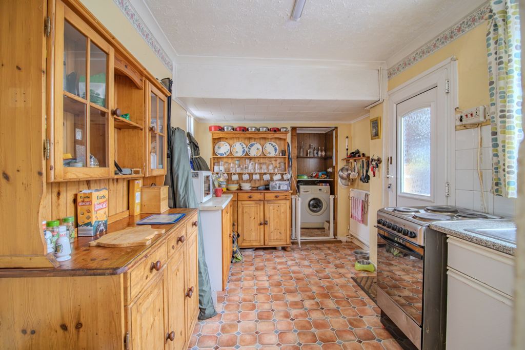 Property photo 2 of 15 5155384
