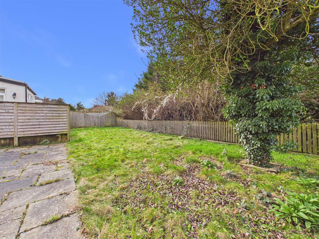 Additional image 14 of 2 bed flat for saleDowns Road, Coulsdon CR5
