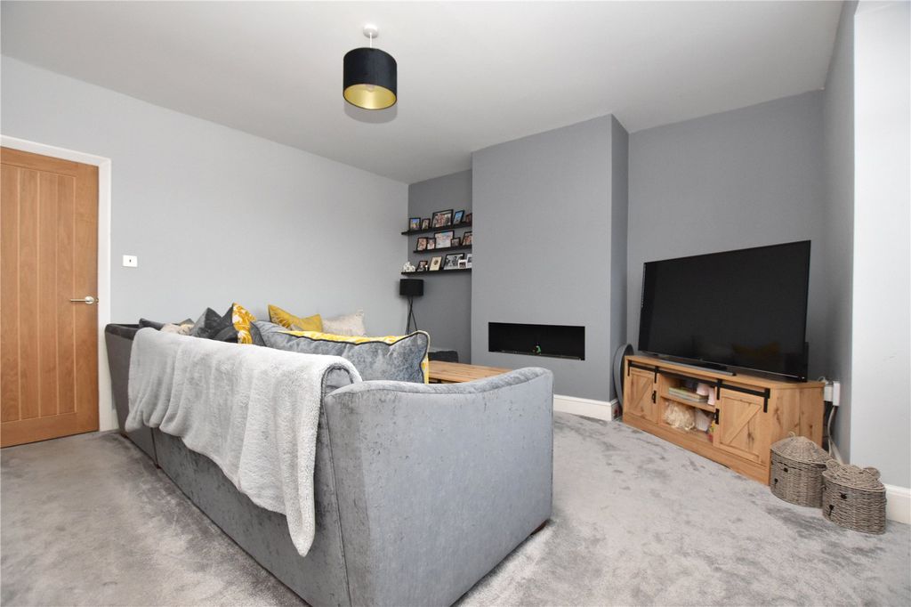 Property photo 3 of 15 Picture No. 22