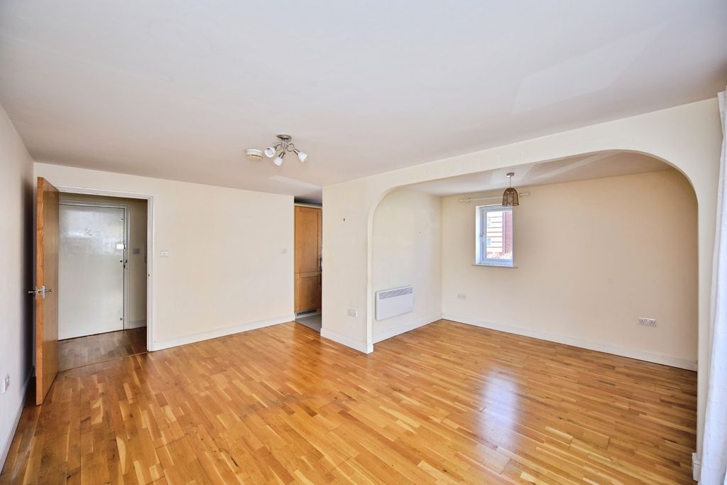 Property photo 3 of 20 Pbox-Img.Jpg