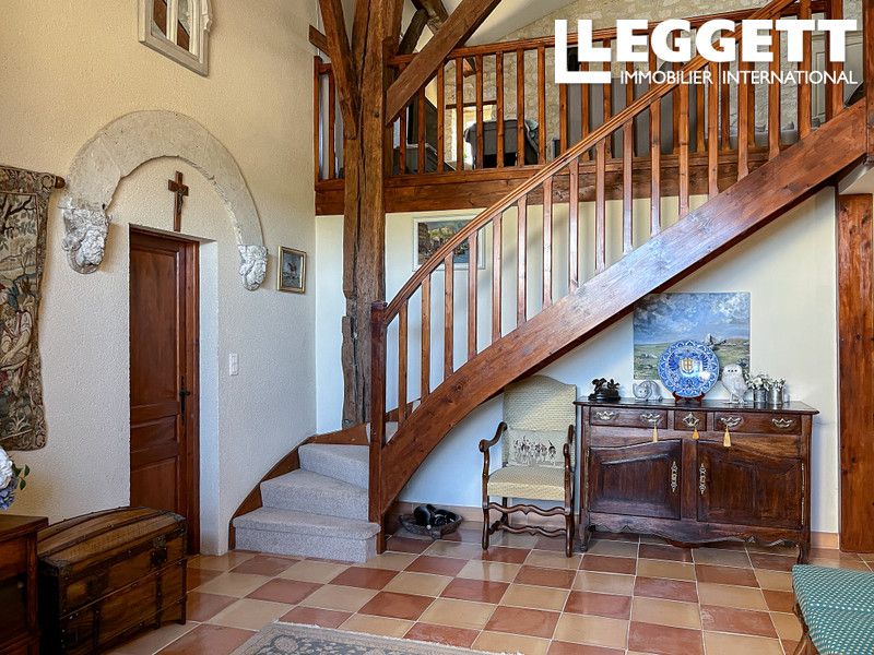 Property photo 3 of 10