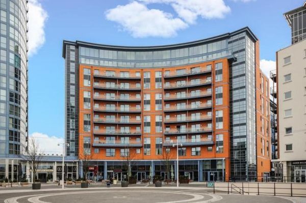 Property photo 1 of 10 Flat-117-The-Crescent-Gunwharf-Quays-Portsmouth-Po
