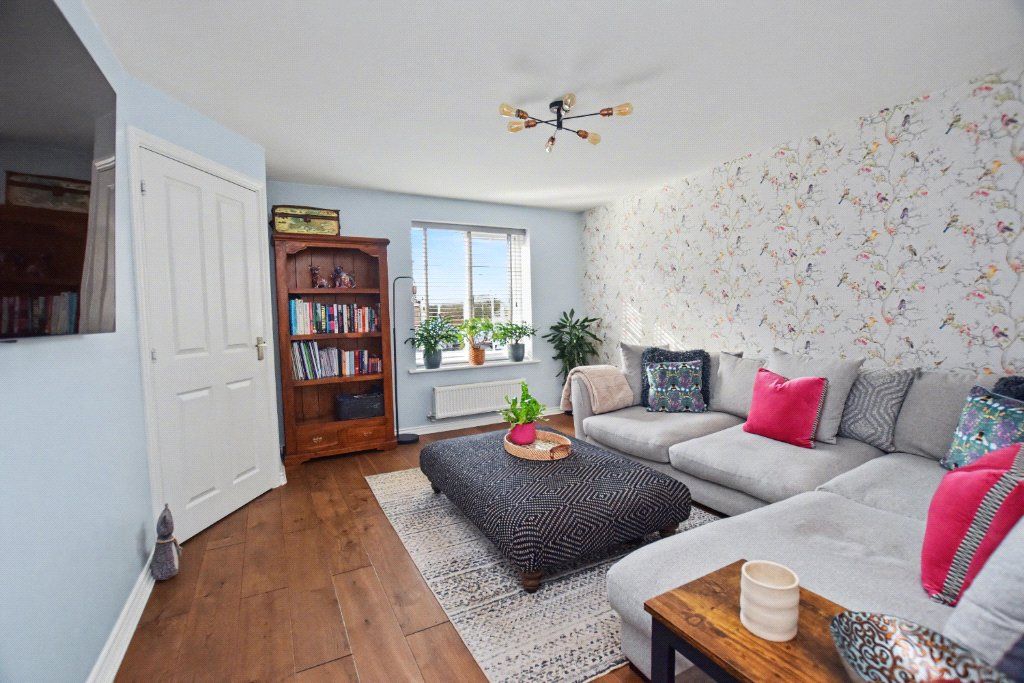 Property photo 2 of 14 Picture No. 11