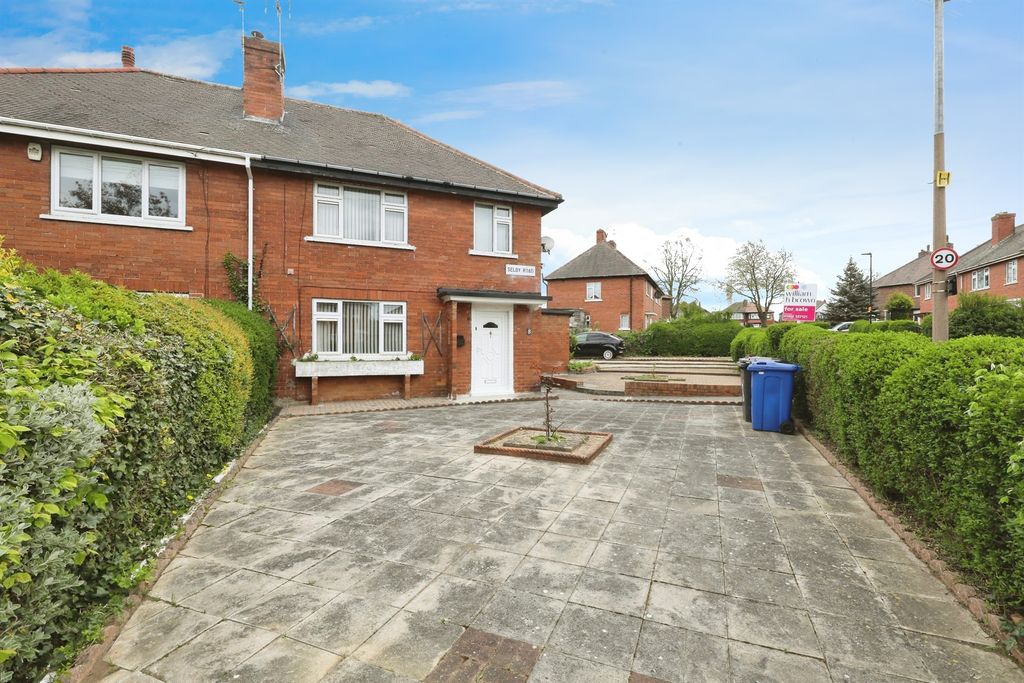 Property photo 1 of 17
