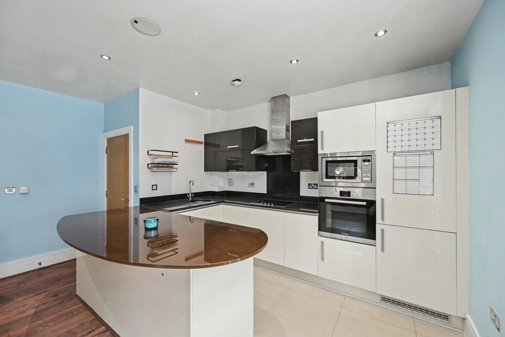 Property photo 3 of 17
