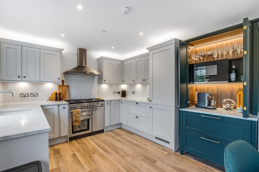 Property photo 2 of 26 Kitchen.Jpg