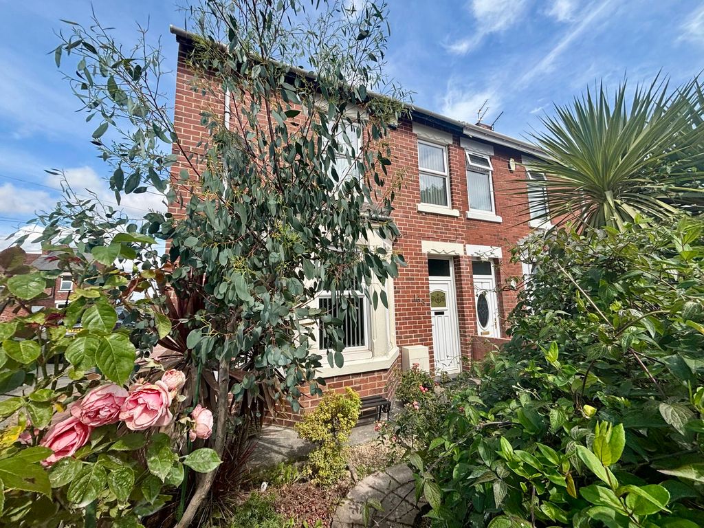 Property photo 1 of 26